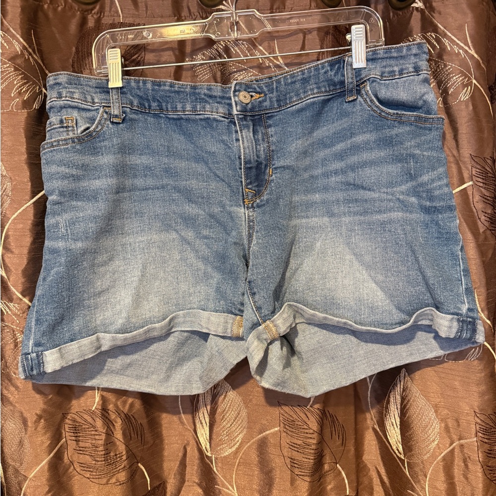 Old Navy Blue Jean Shorts with Cuffed Hem and Relaxed Fit Size 16